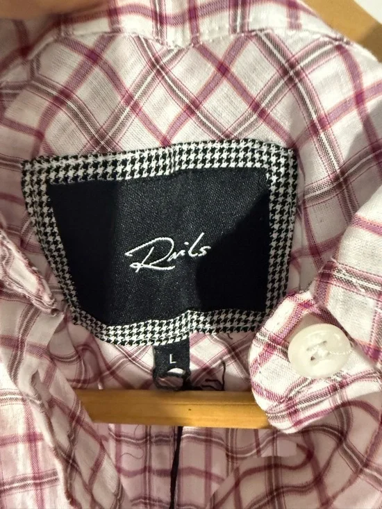 NWT Rails woman’s Pink and White Checkered Shirt